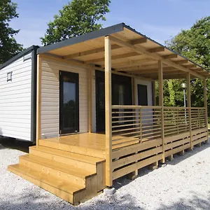 Prázdninový areál Sunny Mobile Homes Bijela Uvala, Mugeba